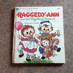 Vintage 1971 Tell-A-Tale Books "Raggedy Ann and th